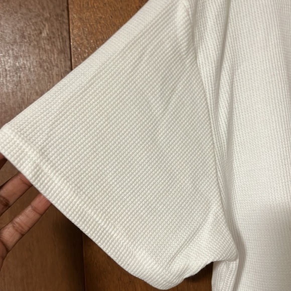 Men’s Crew Neck White Thermal Print Top - Picture 4 of 4